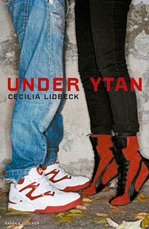 Under ytan / Cecilia Lidbeck